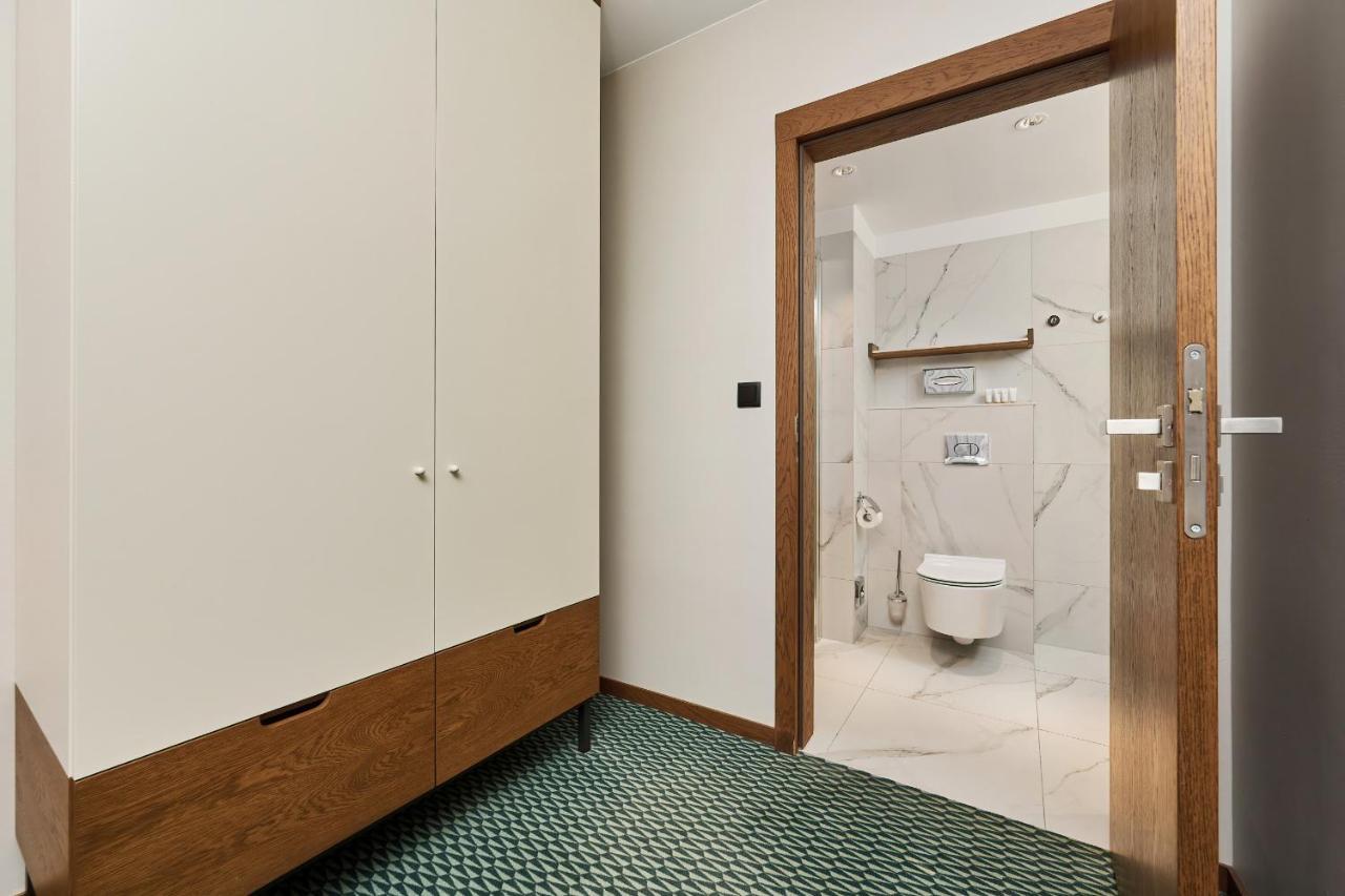 Gwarna Aparthotel City Center Wroclaw By Noclegi Renters Esterno foto