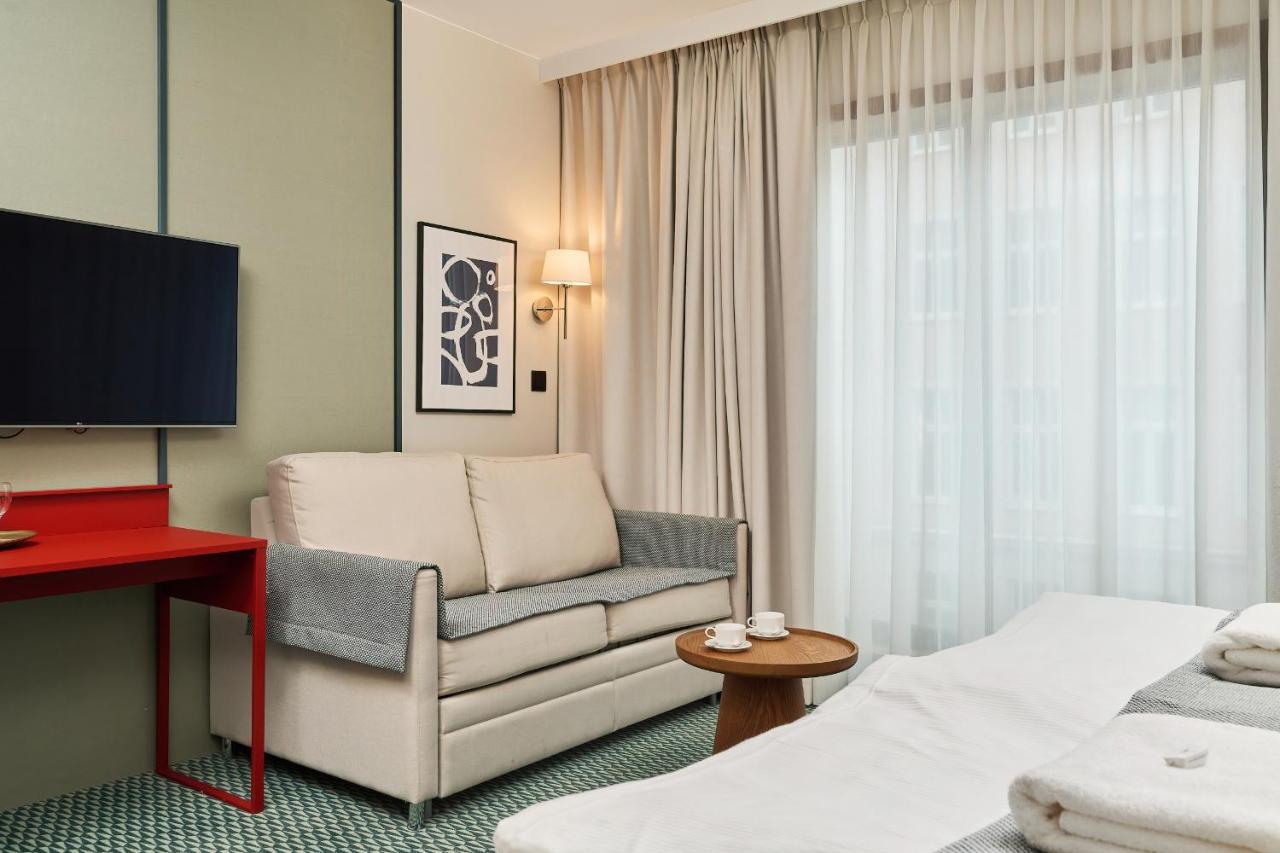 Gwarna Aparthotel City Center Wroclaw By Noclegi Renters Esterno foto