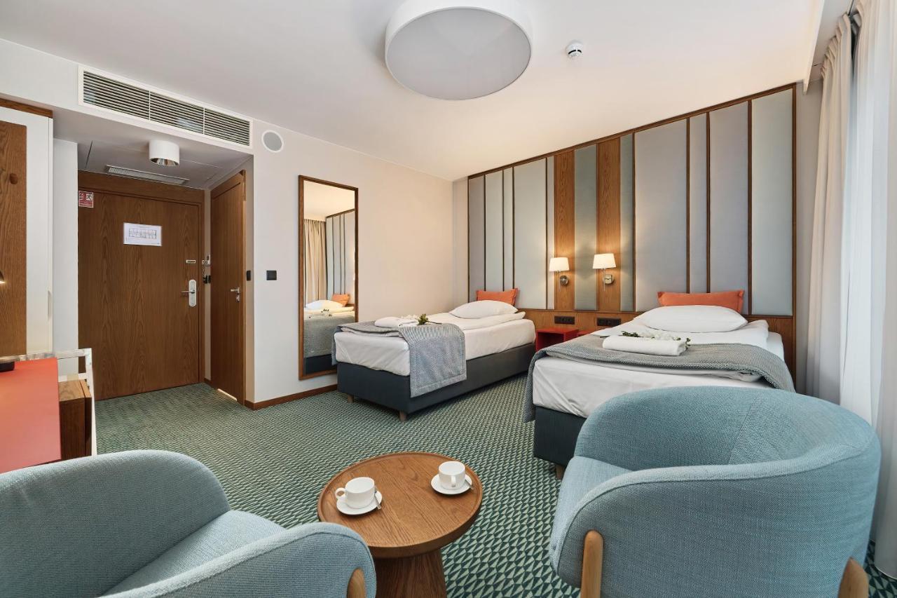 Gwarna Aparthotel City Center Wroclaw By Noclegi Renters Esterno foto