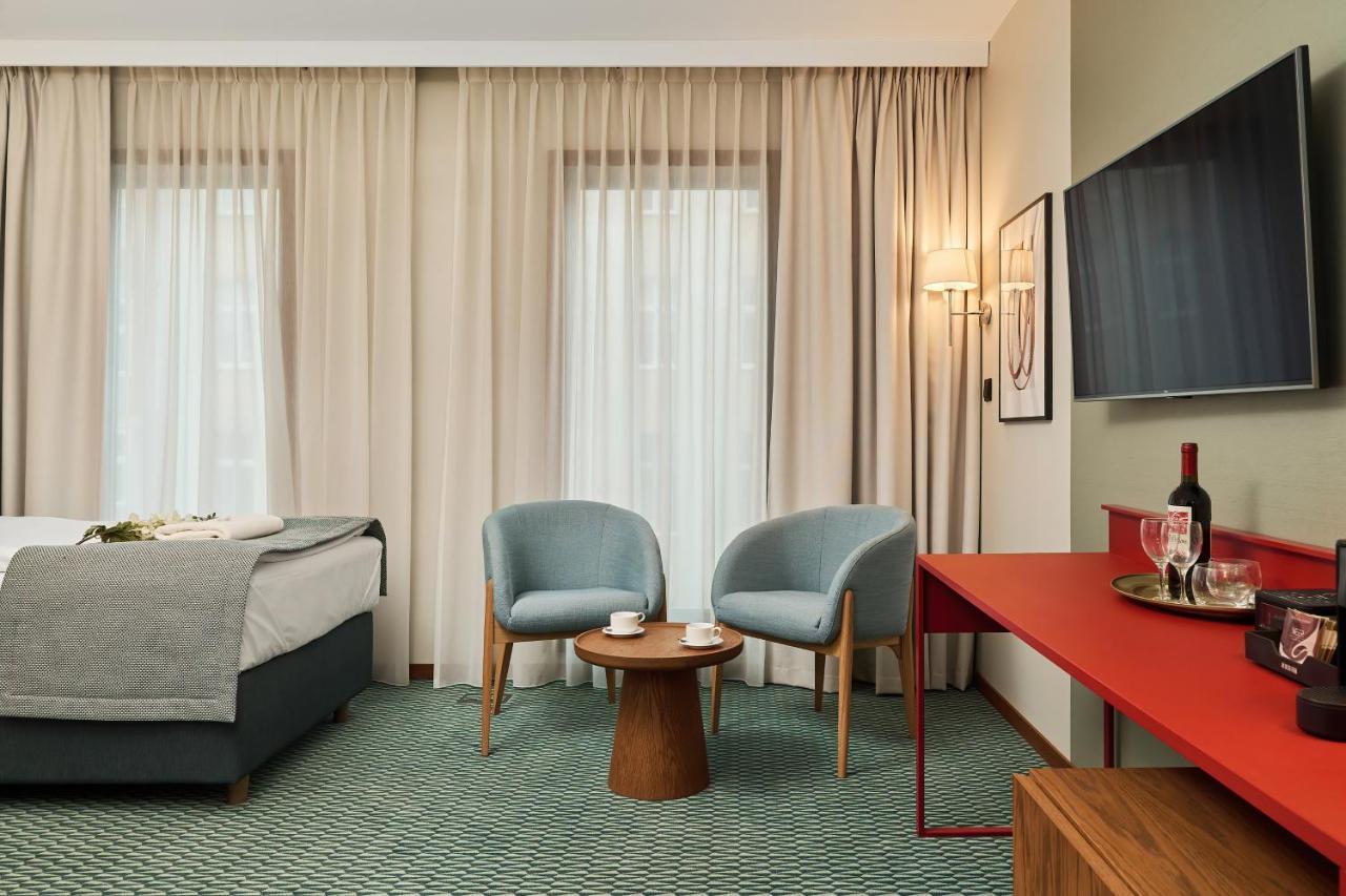Gwarna Aparthotel City Center Wroclaw By Noclegi Renters Esterno foto