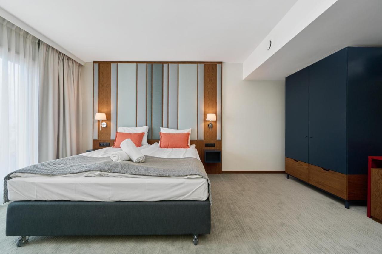 Gwarna Aparthotel City Center Wroclaw By Noclegi Renters Esterno foto