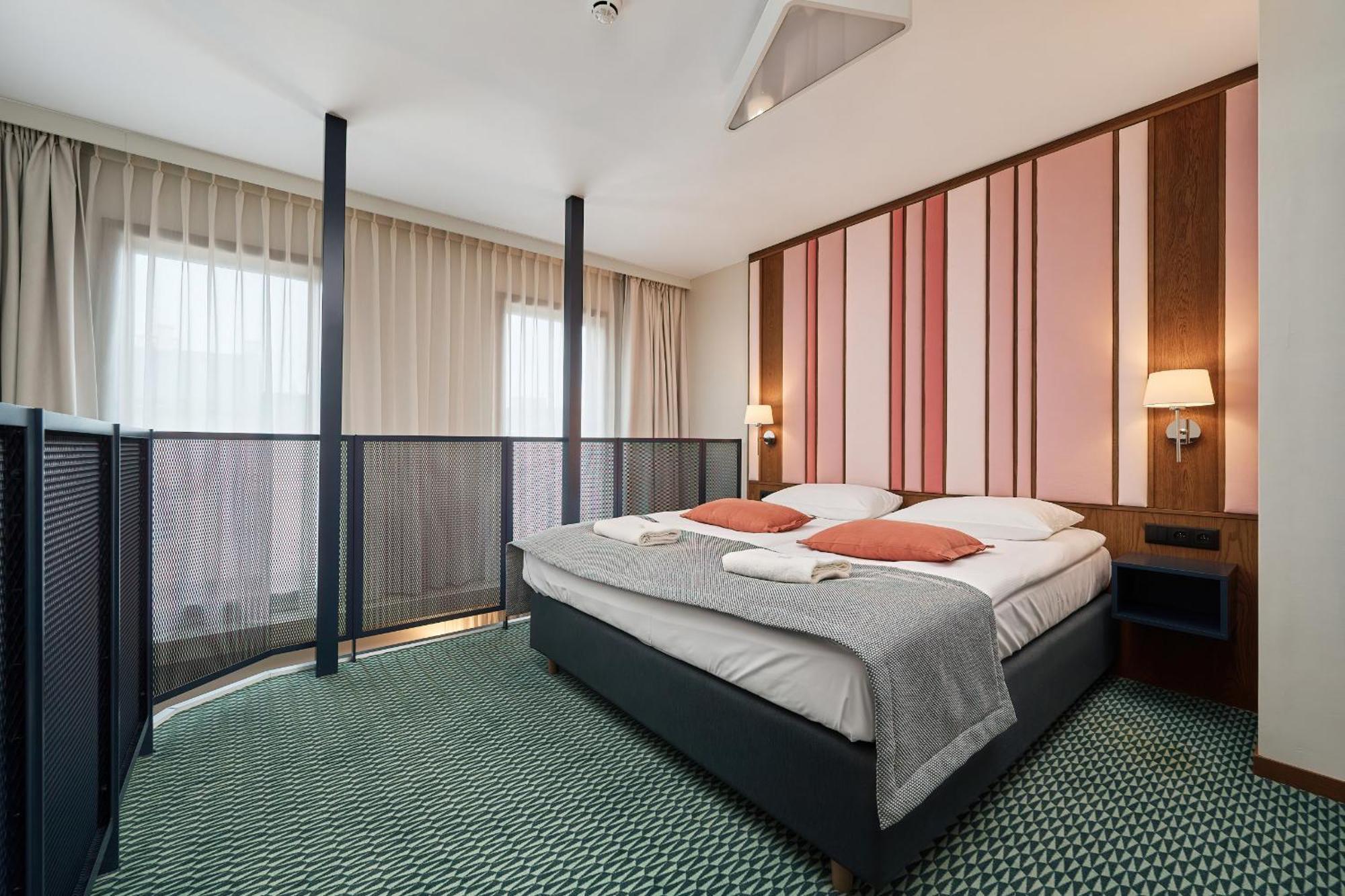 Gwarna Aparthotel City Center Wroclaw By Noclegi Renters Esterno foto
